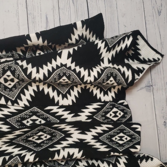 Tempo Paris Cardigan - Picture 2 of 6